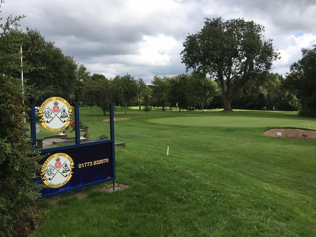 Alfreton Golf Club is a 4.4-rated golf club and course, established in 1892. It features a 10-hole golf course close to the Peak District, lined with trees and offering great local views.