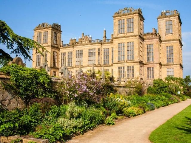 Discover the Elizabethan country house, Hardwick Hall, as you've never seen it before at a Wintertide event taking place every day throughout December (9.30 am to 4.30 pm). Tour by lantern light and tiptoe around the decadent tapestries and portraits that don the 400-year-old walls. Marvel at bespoke festive displays, installations and decorations, journey through the gardens, create your own family lantern and enjoy some Christmas drinks and light bites.