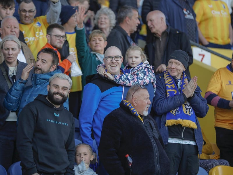 A Will Evans double helped Mansfield Town make it five League One wins in a row.