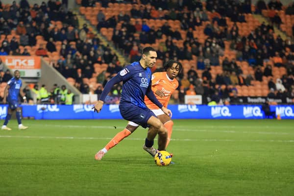Mansfield Town midfielder Jon Russell during the Sky Bet League 1 match against Blackpool FC at the Bloomfield Road Stadium, 17 Feb 2026   Photo credit Chris & Jeanette Holloway / The Bigger Picture.media