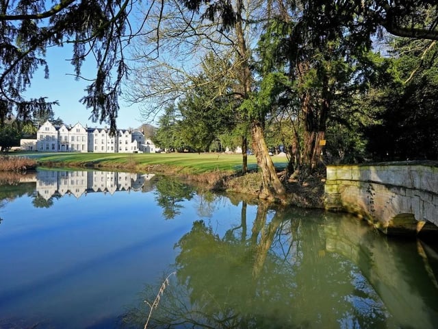 Nestled within 33 acres of stunning, private grounds, this exceptional one-bedroom ground-floor apartment is one of just 19 exclusive residences in the magnificent Firbeck Hall, a Grade II listed mansion steeped in history and grandeur. Originally built in 1594 by William West, Firbeck Hall has been home to aristocrats, served as a glamorous 1930s country club, and later became a historic landmark, now beautifully restored to offer a truly unique lifestyle.