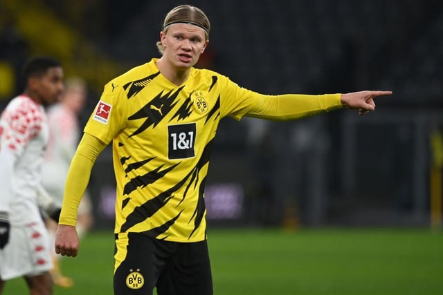 Chelsea are prepared to break their transfer record and sign Borussia Dortmund striker Erling Haaland this summer, despite his £66.6million release clause not becoming active until 2022. (The Athletic)
