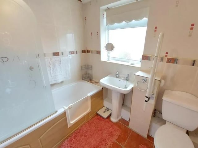This four bedroom house in Martin Close, Lee-On-The-Solent is on the market for £450,000. It is listed on Zoopla by Nesbitt & Sons.