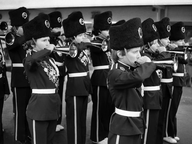 Christmas carols time in 1980