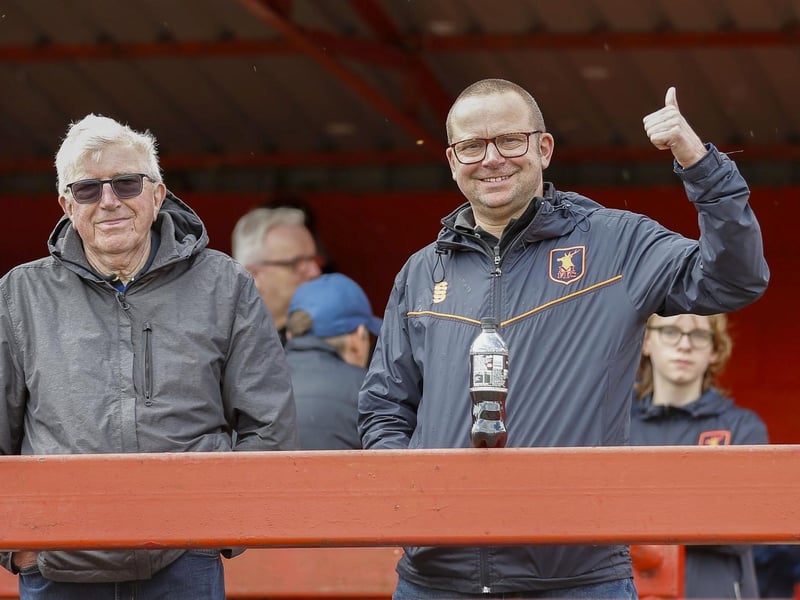 Mansfield Town fans watch a convincing 4-0 win at Alfreton Town.