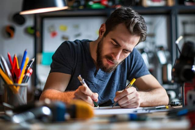 Take damaged goods to repair cafes (photo: Adobe)