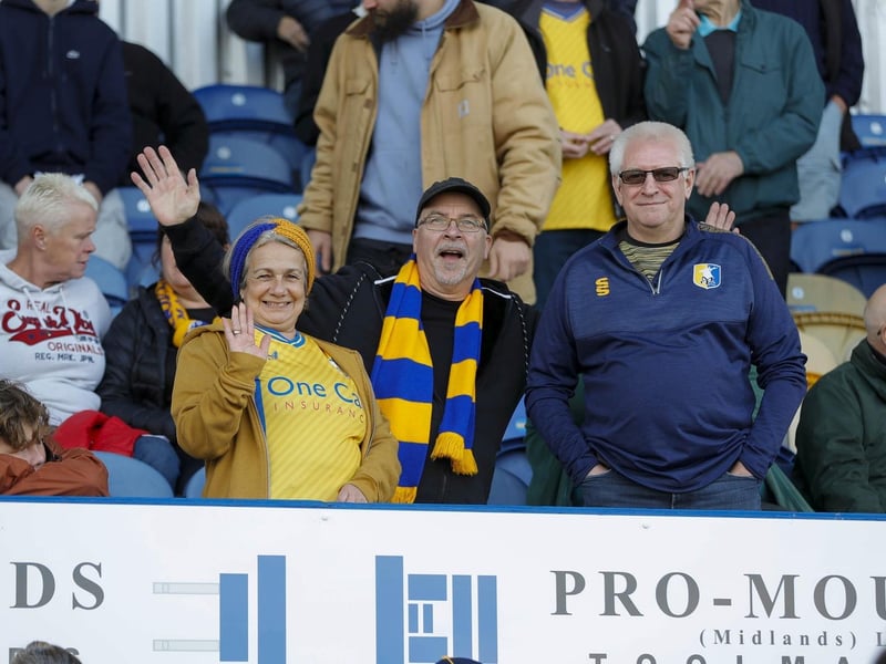 A Will Evans double helped Mansfield Town make it five League One wins in a row.