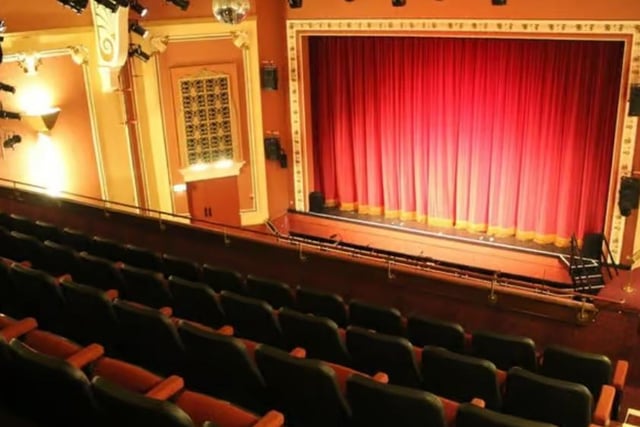 Mansfield has a great theatre - with shows to entertain the whole family. Residents are especially encouraged to experience the theatre's well-loved pantomime, which runs every year around Christmas time.
