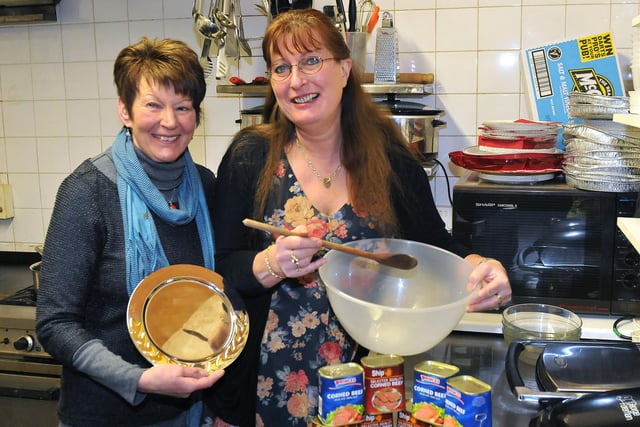 We are cooking up memories of a contest at the Causeway in 2013. Landlady Thelma Adams was set to make her Corned Beef pie as 2012 Corned Beef pie competition winner Gill Murray held her trophy. Remember this?