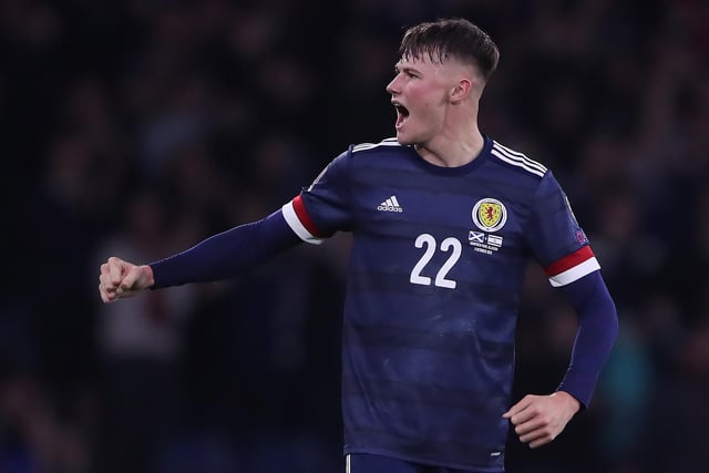 Everton are thought to be ready to reignite their interest in Rangers right-back Nathan Patterson, after having a £5m offer turned down for the player next summer. They've been tipped to return with a bid in the region of £10m. (Daily Record)