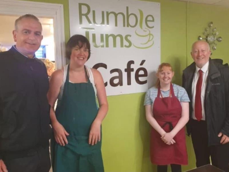 Shadow Trasport Secretary Andy McDonald visits Rumbletums Cafe in Kimberley with 2019 Labour election candidate Greg Marshall.