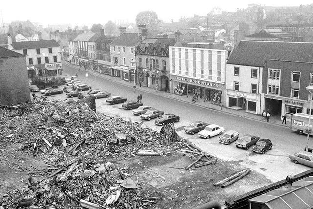 A number of buildings were demolished to make way for the shopping centre. Four Seasons was built in 1976.