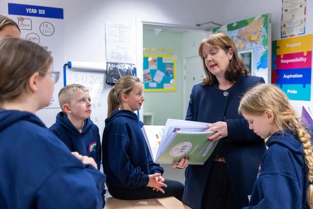 Mayor Claire Ward chats to pupils at Leamington Primary Academy.