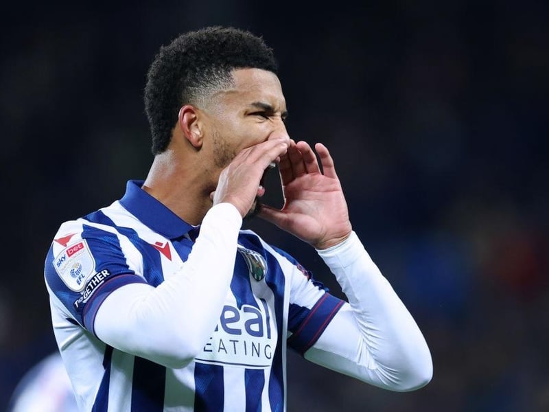 West Brom loanee Mason Holgate has urged the club to sign him permanently following a successful first half of the campaign away from parent club Everton, (Birmingham World). The versatile defender has had a retched time with injuries over recent years but he’s finally back in strong form and playing regular football.