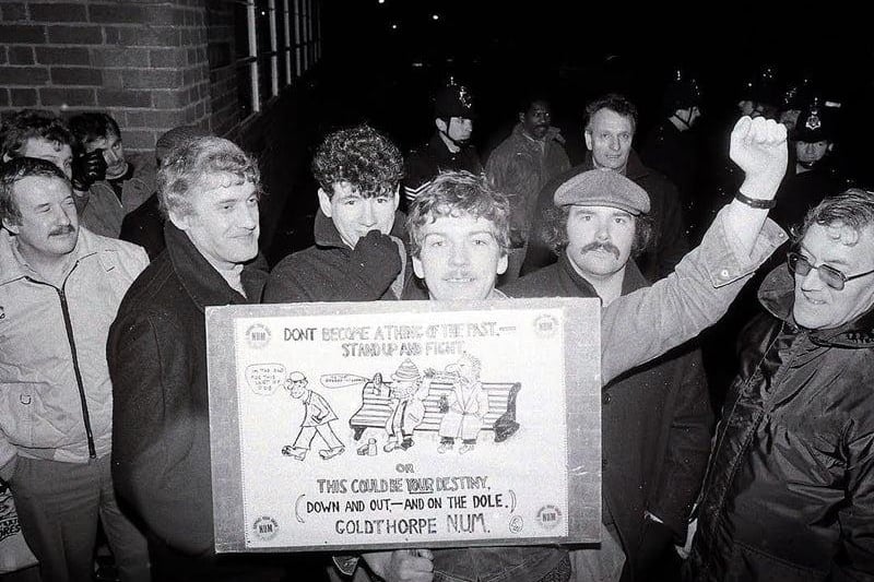 1984 Miners' strike - Goldthorpe Colliery Pickets at Blidworth Colliery.