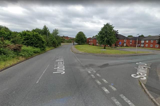 The junction of Jubilee Way South and Sawley Drive, Oaktree, Mansfield.