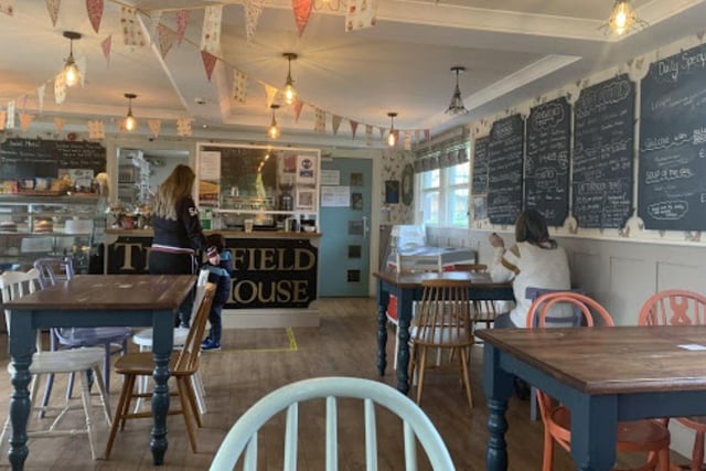 This beautiful tea room is set right in the heart of Tichfield Park in Mansfield. It currently has a 4.7/5 star rating by customers on Google. One customer claims that the tea room offers 'the best quiche in the county'.
