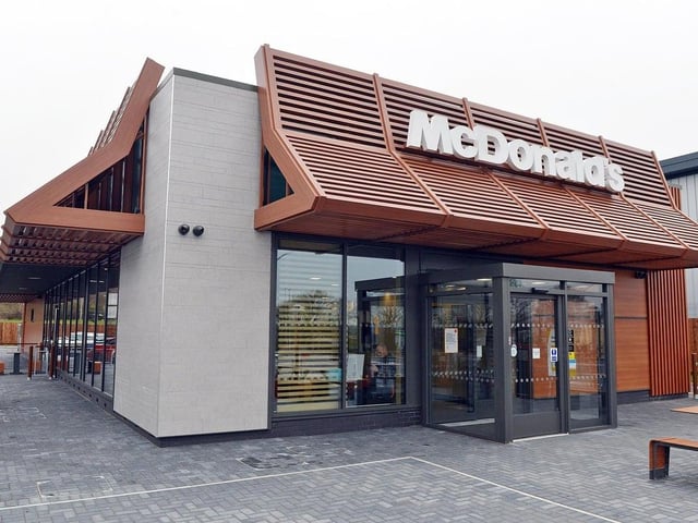 McDonald's Restaurant on Oakleaf Close, Sherwood Oaks Business Park, Mansfield; rated 5 on December 6, 2023.