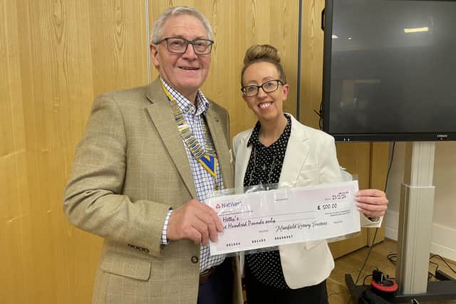 During the latest meeting of the Mansfield Rotary Club at Portland College, Rotarian Kelvin Bowman presented a cheque for £500 to Hetty's operational team lead and volunteer coordinator, Tracey Crosby.
