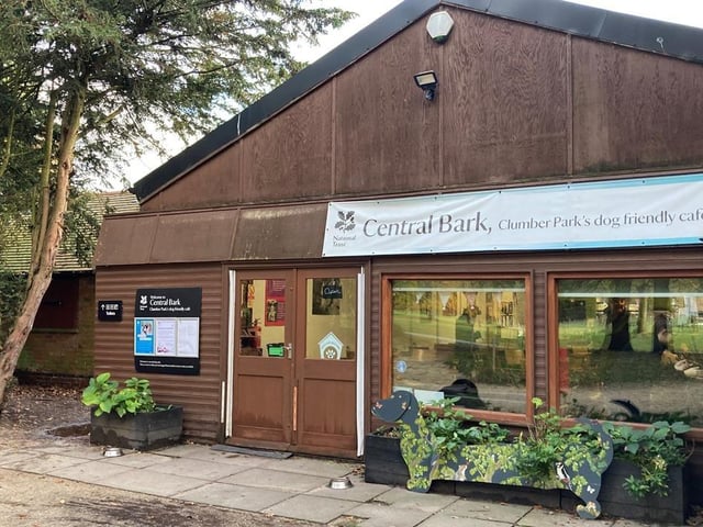 Central Bark, located in Clumber Park, Worksop, is the perfect place for dogs and their owners. The 4.5-star café also hosts a weekly dog walk, among other seasonal activities.