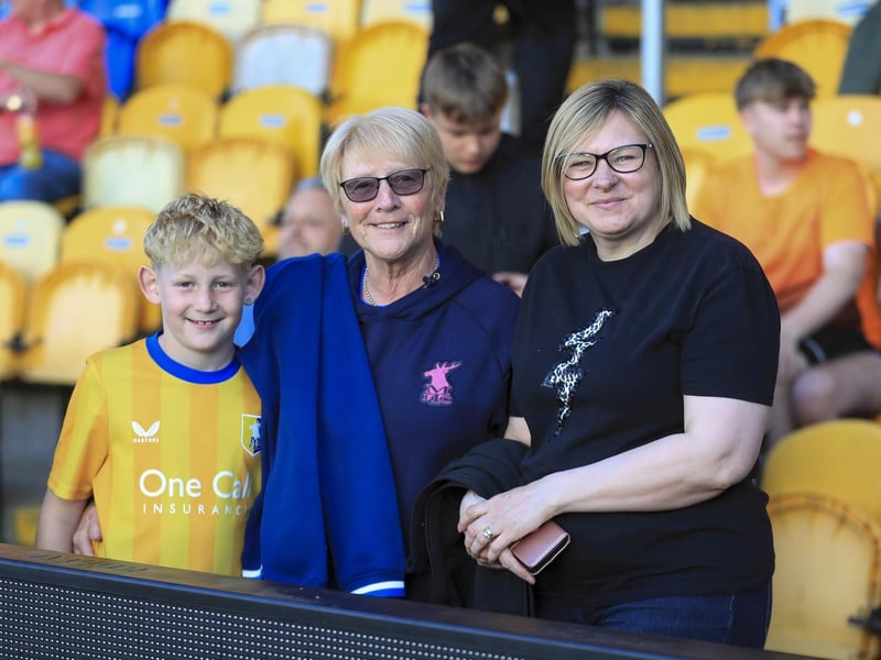 Mansfield Town turned on the style to make light work of Peterborough United.