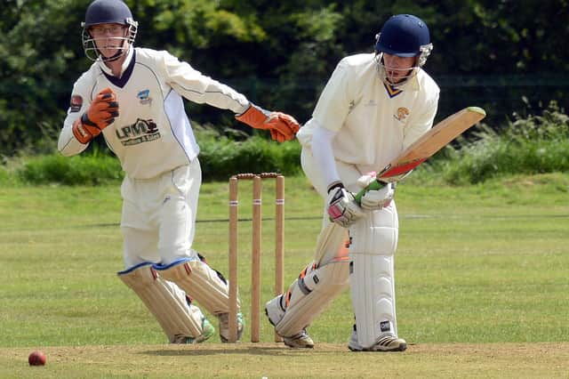 Lee Willis - 44 for Thoresby as they went top.
