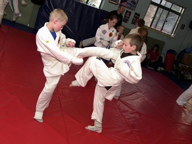 Membersub pictured during a training session at the 393 Club, Langsett Road, Hillsborough in 2002