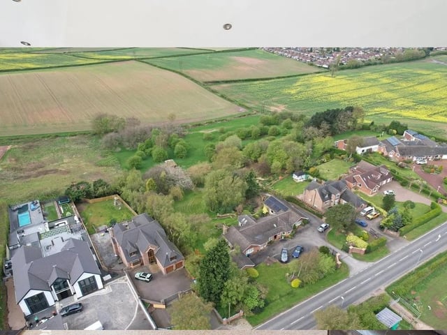 This extensive 4-bedroom detached bungalow offers a rare opportunity for a tranquil and luxurious lifestyle.