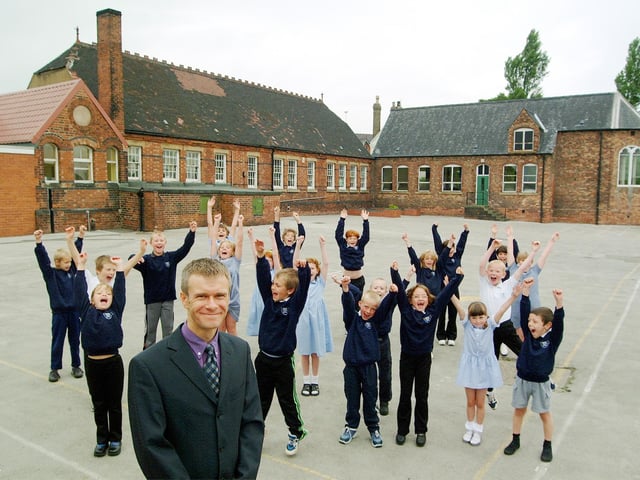 Newstead School Celebtrate Ofsted results in 2001