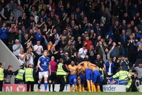 Picture Andrew Roe/AHPIX LTD, Football, EFL Sky Bet League Two, Chesterfield v Mansfield Town, Proact Stadium, 14/04/18, K.O 1pm

Mansfield's players celebrate Mal Benning's winning goal

Andrew Roe>>>>>>>07826527594