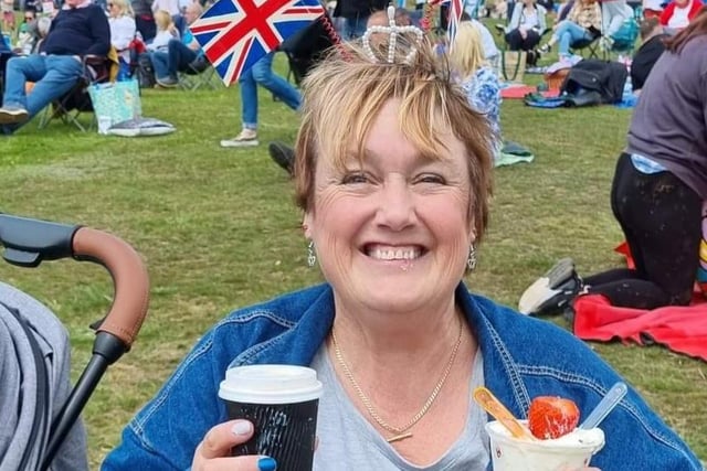 A toast to the Queen from this happy supporter.