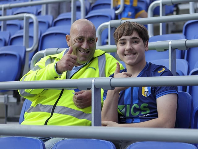 Mansfield Town made Everton work hard for victory after a dogged defensive display.