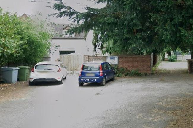 Valley Boarding Kennels & Cattery Ltd, Gypsy Ln, Fiskerton, Southwell NG25 0XN: Received 4.9 stars out of 25 reviews according to Google.
