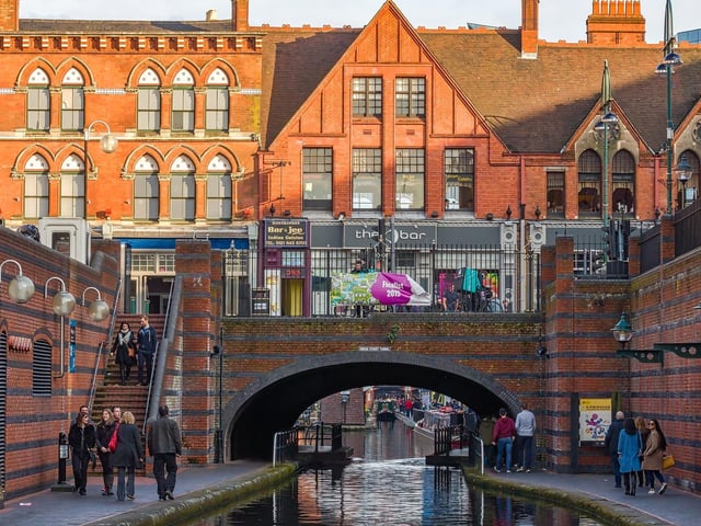 Enjoy a city break in Britain's second city and sample its huge range of bars, restaurants, shops and iconic landmarks, including the Bullring and Cadbury World just up the road
