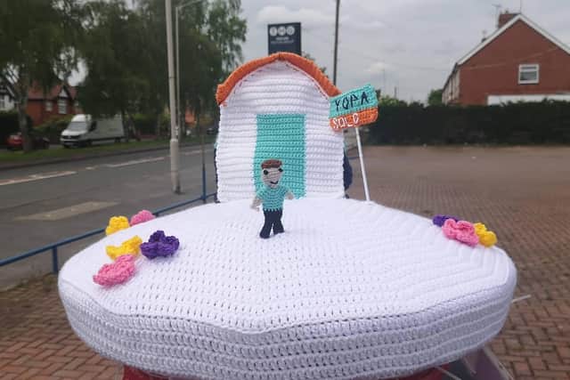 The crocheted post box topper in Rainworth.