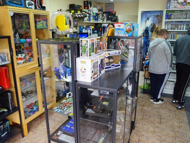 An opening event on Monday, September 2, from 4-7 pm attracted dozens of customers to the shop, with some travelling from outside the area. One customer spent £100 in a single sale.