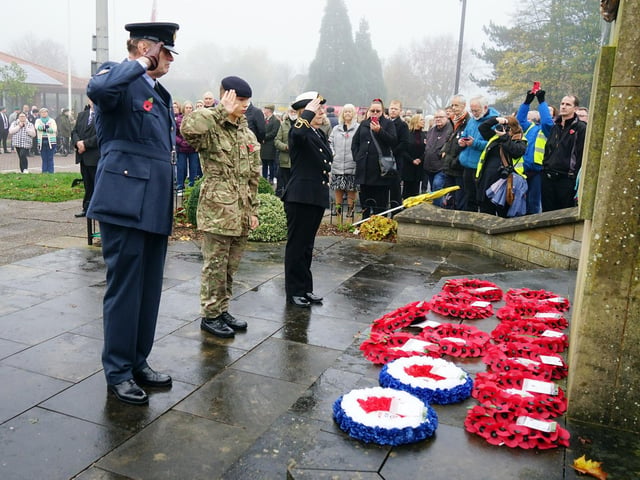 Mansfield Remembrance service and parade. Laying wreaths.