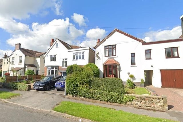 The average property price in Brookside and Walton was £285,000.