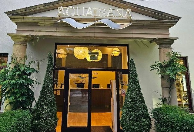 Aqua Sauna Forest Spa, Center Parcs Sherwood Forest, NG22 9DN: Sparkling Spa Escape (From £69pp). Forest Renew Spa Escape (From £99–£125pp): Available for arrivals between 19th March and 23rd April, 2026. ELEMIS Rose Renew Spa Day (From £195pp): Available until 23rd April, 2026.  Re-energising Forest Spa Day (From £205pp): Available between 27th February – 21st May, 2026.  Standard Forest Spa Day (From £135pp): Full day access including lunch. Rated: 4.6 (2,302).