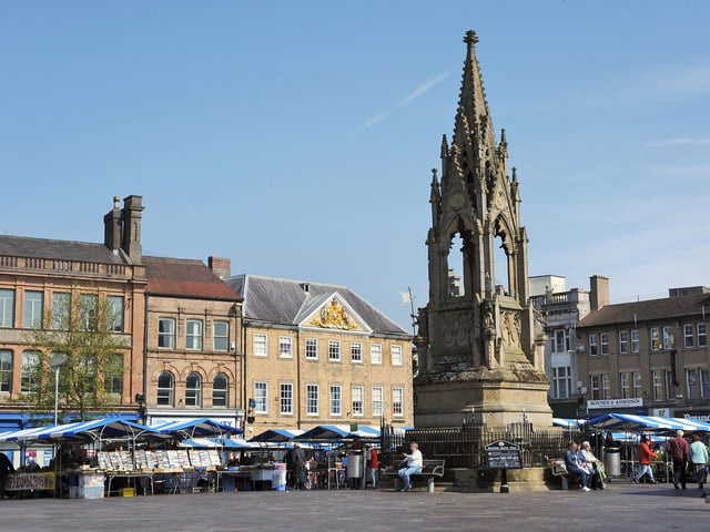 There were three people aged 100 or over in the Mansfield Town Centre & Broomhill area at the time of the 2021 census.