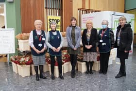 Bunches donated flowers to NHS staff at King's Mill Hospital in Sutton