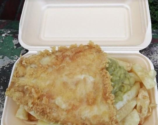 Enjoy the freshest fish and chips prepared by experts at Peter's Crispy Cod tonight. Visit them at, 105 Carr House Road, Doncaster, or call them on - 01302 327829.