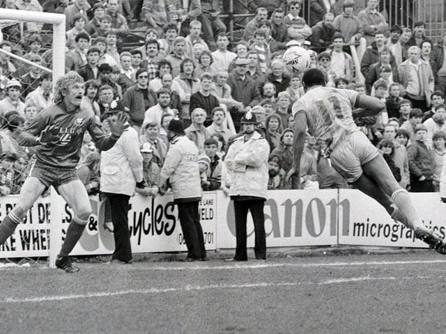 Check out these epic shot of Stags vs Swindon in 1986. The 1986–87 season was Mansfield Town's 50th season in the Football League and 16th in the Third Division. They finished in 10th position with 61 points.