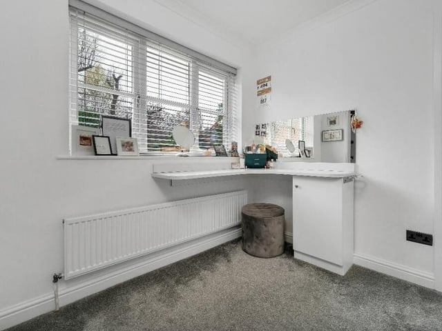 More flexible bedroom or dressing room space at the high-calibre property in Skegby