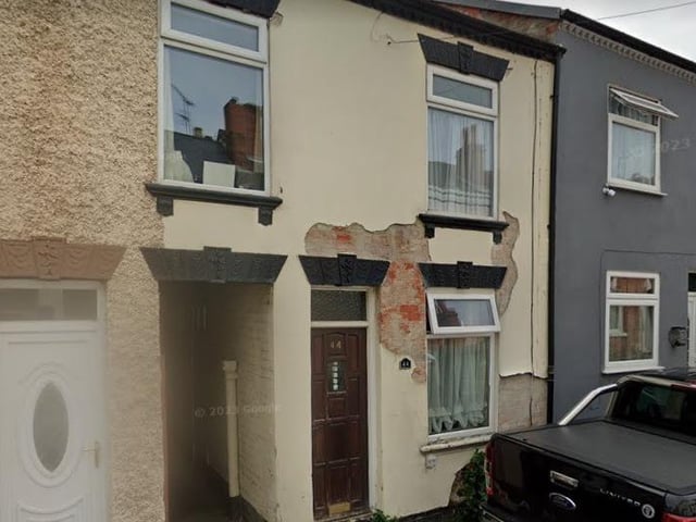A great catch for first time buyers or investors, this three bedroom terrace house is in a convenient location nearby to great shops and amenities. For sale with Bairstow Eves, Mansfield - 01623 700731.