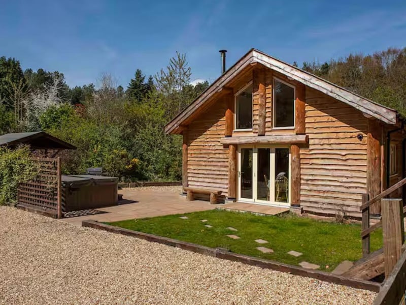 This 4.98-star cabin in Bilsthorpe is a favourite among guests. It accommodates 6 guests, featuring 3 bedrooms, 5 beds, and 2 bathrooms. Loxley's Lodge is located approximately one mile down a single track lane off the A614 trunk road. It is self-contained within its own secure grounds and affords easy access to a variety of tourist attractions, activities and a large network of cycle tracks and woodland walks. £230 a night. For more details and to book a stay, see: www.airbnb.co.uk