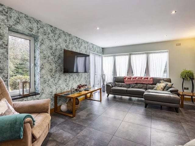A separate cosy lounge provides a more intimate retreat