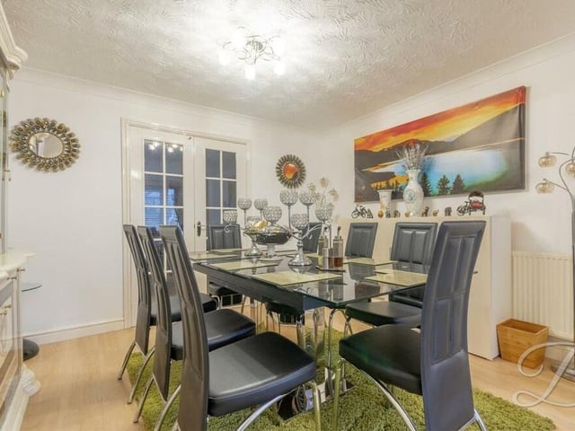 The dining room is a neat, cosy space, ideal for meals with the family or for entertaining friends.