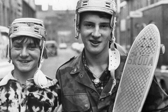Paul Mackerill (left) and Kevin Curtis were pictured skateboarding in 1977.