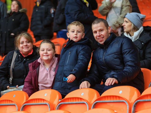 Mansfield Town enjoyed a fine day at the seaside after clocking up a second away win of the week.